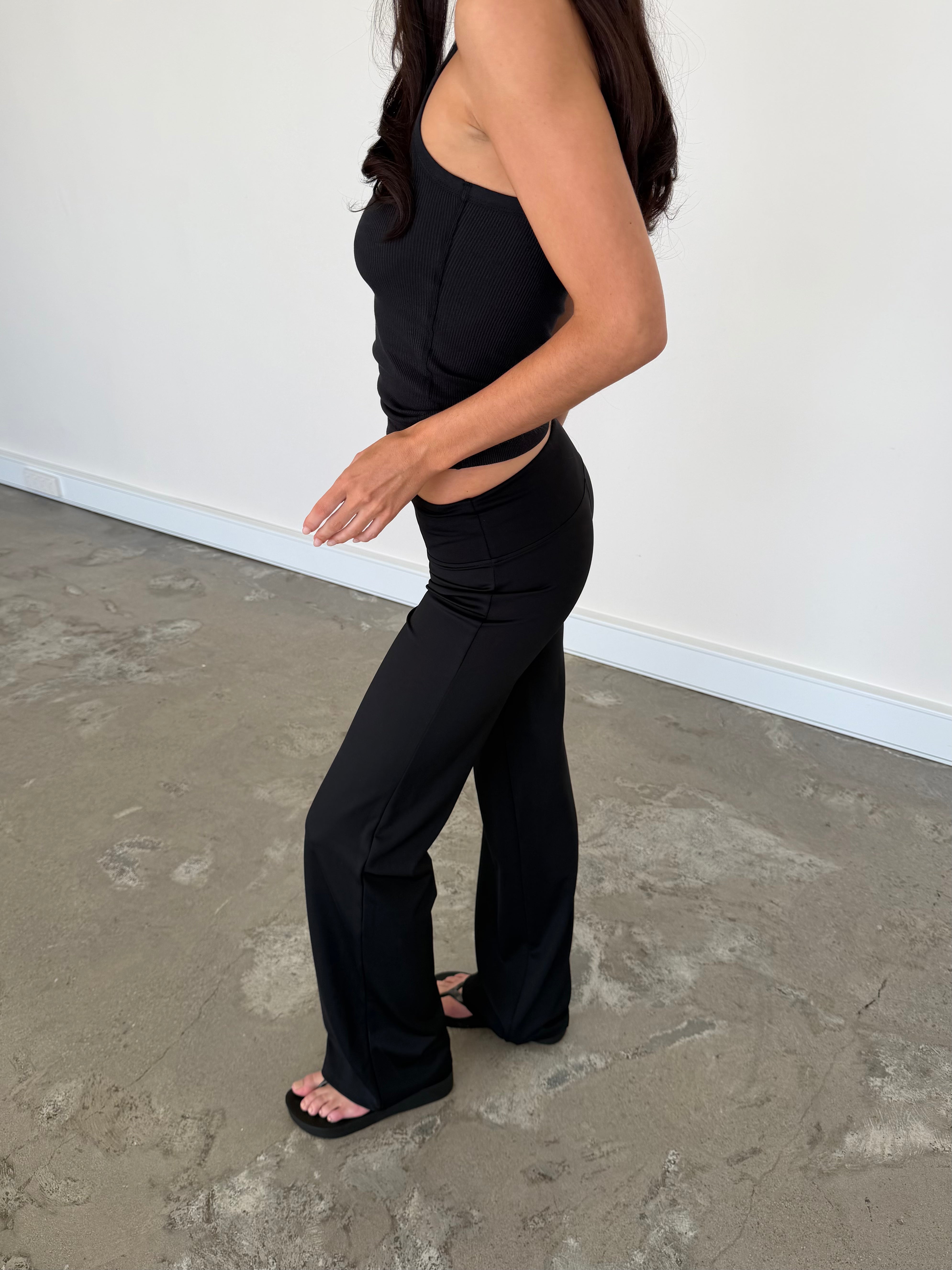 Signature Pant - Plain